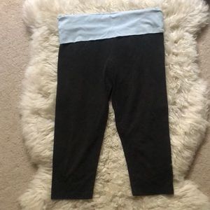 PINK 3/4 Length Leggings